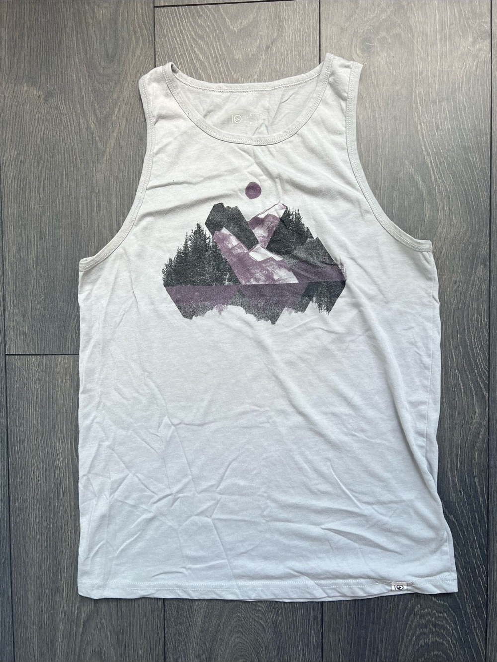 Women’s Tentree Graphic Tank Top with Purple Mountain Print